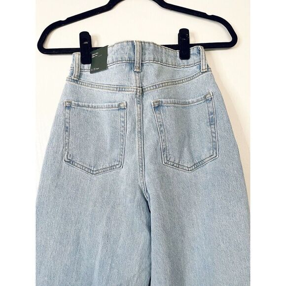 Wild Fable Light Wash Women's Size 0 Super-High Rise Distressed Baggy Jeans NWT - Picture 2 of 2